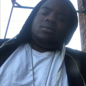 Meet your Posher, Malik